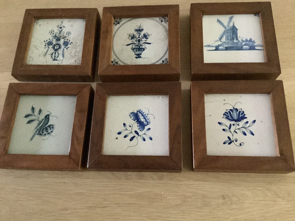 Set van 6 antieke Delfts blauwe tegeltjes met houten lijst, Ophalen