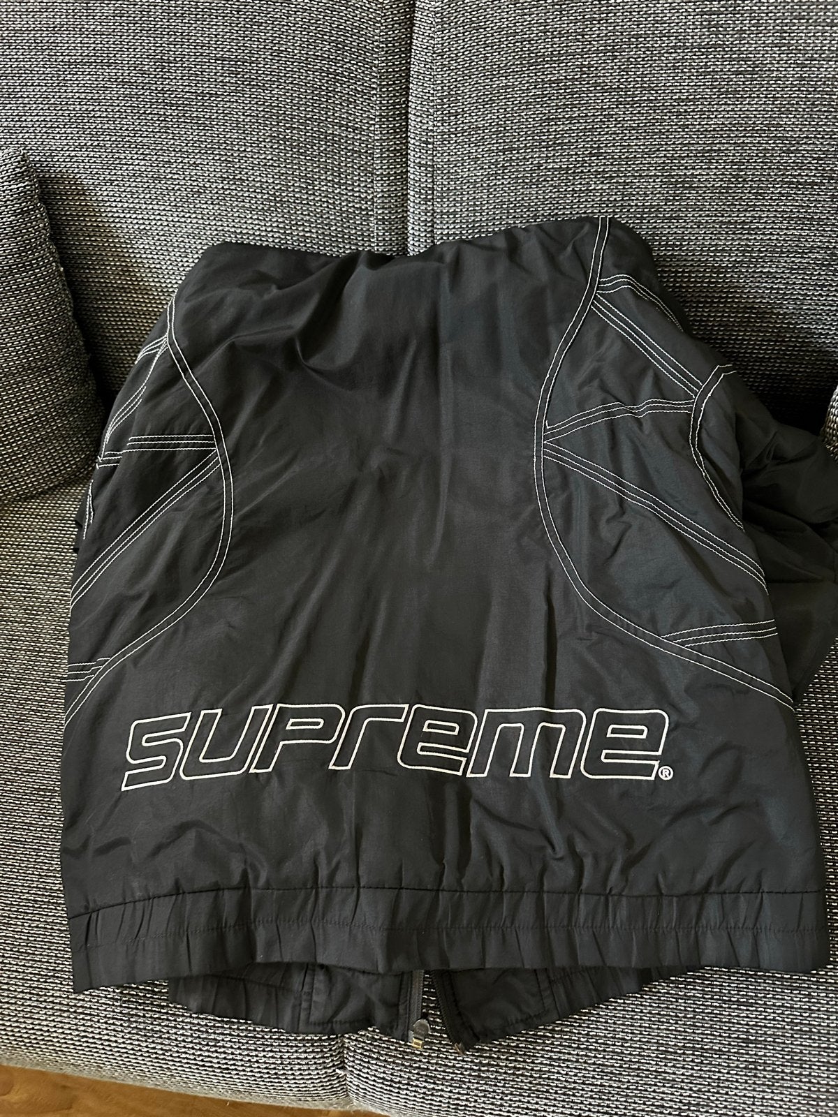 Supreme Zig Zag Stitch Puffer Jacket Zwart M, Kleding | Heren, Jassen | Winter, Ophalen of Verzenden, Nieuw, Maat 48/50 (M), Zwart