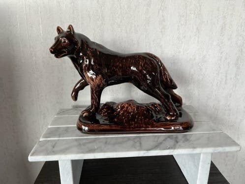 Blue Mountain Pottery Wolf, Minder dan 20 cm, Ophalen of Verzenden, Zoogdier, Steen of Keramiek