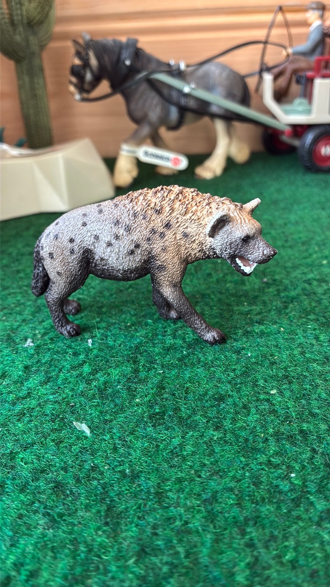 Schleich hyena, Ophalen of Verzenden, Zo goed als nieuw, Paard, Beeldje of Figuurtje