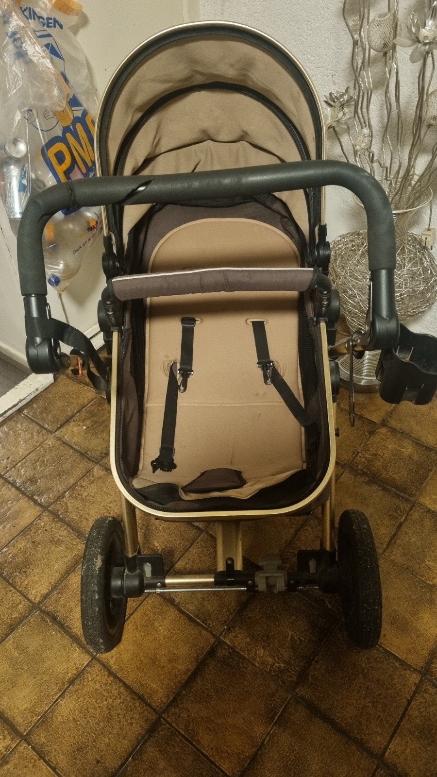 Comfortabele kinderwagen met verstelbare rugleuning, Ophalen of Verzenden