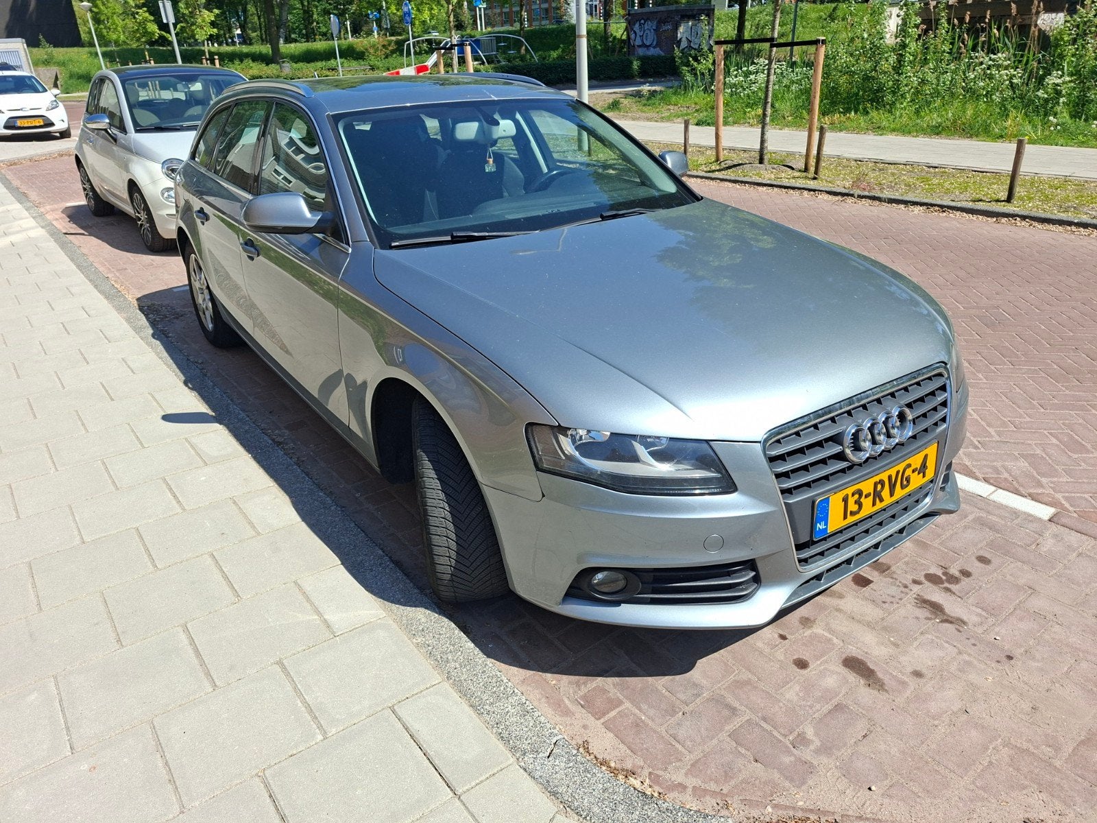 Audi A4 1.8 Tfsi 88KW Avant 2011 Grijs, Voorwielaandrijving, Stof, Zwart, 4 cilinders