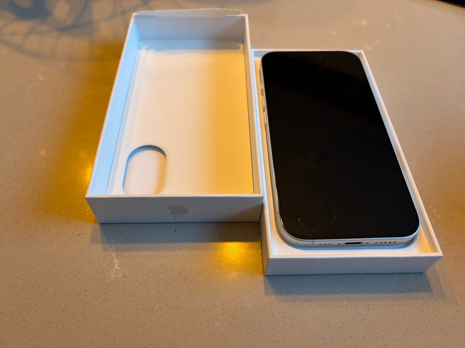 Iphone 16 128gb wit, Ophalen, Zo goed als nieuw, Wit, 128 GB