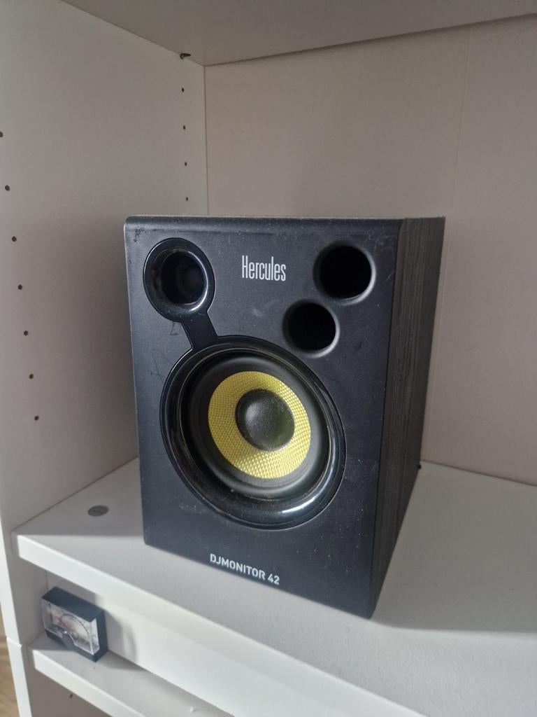 Enkele Hercules DJMonitor 42 - Studio Monitor Speaker, Overige merken, Gebruikt, Ophalen of Verzenden, Minder dan 60 watt