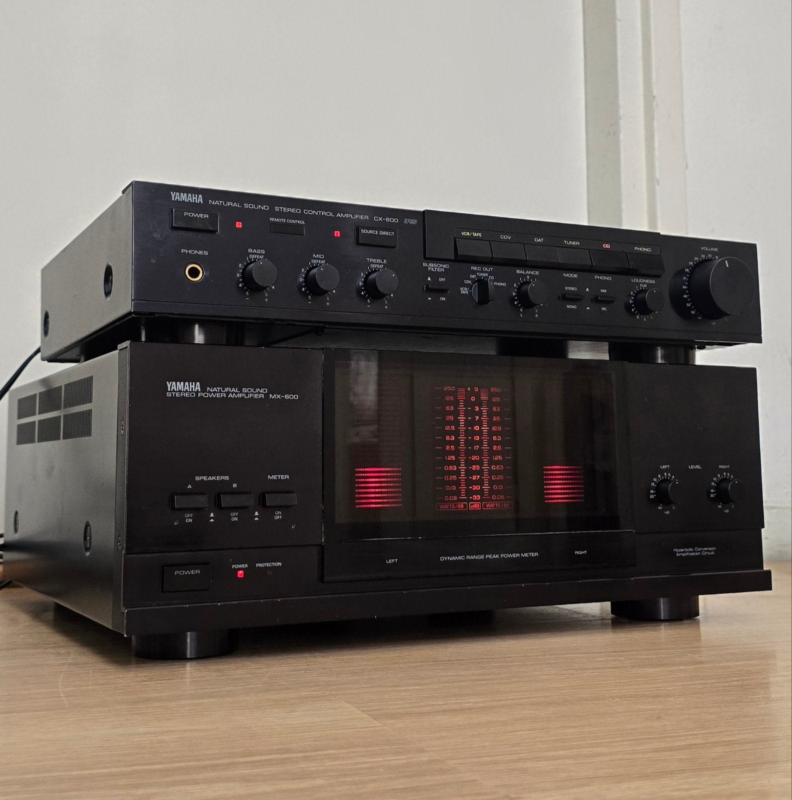 Yamaha CX-600 Voorversterker & MX-600 Eindversterker, Gebruikt, Yamaha, Ophalen of Verzenden, 120 watt of meer