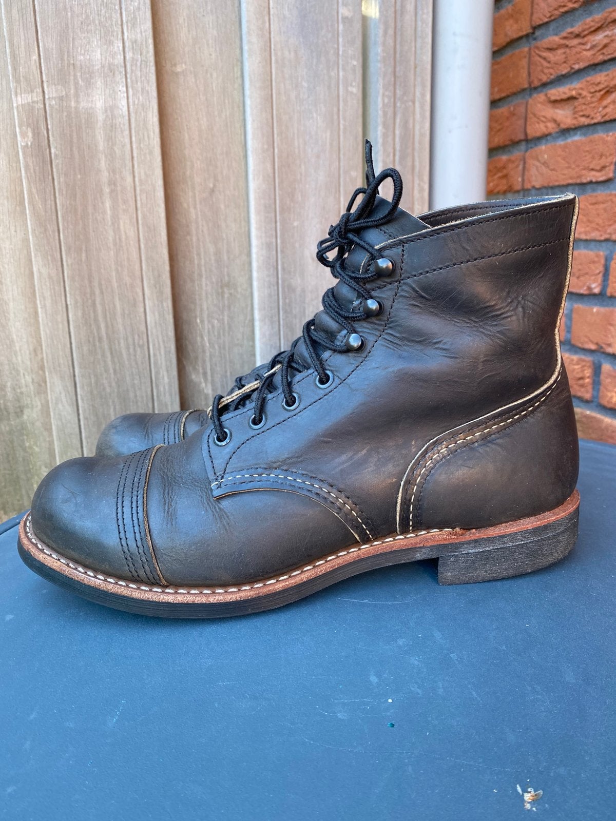Red Wing 8086 Iron Ranger charcoal US8,5D/EU41,5, Zwart, Boots, Ophalen of Verzenden, Gedragen