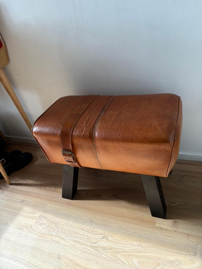Vintage leren turnbok bankje, Ophalen, Gebruikt, Hout