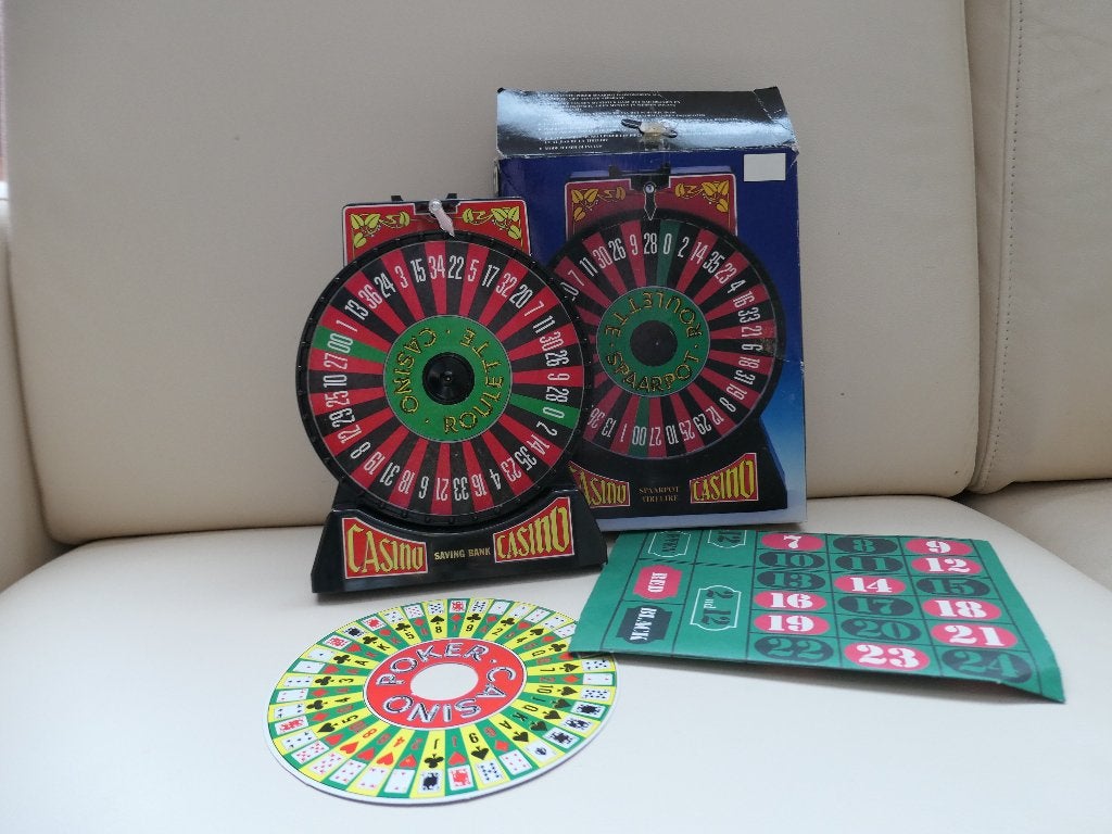 spaarpot casino, roulette of poker, Ophalen, Zo goed als nieuw, Kunststof, Overige thema's