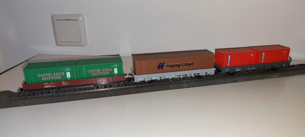 3 Marklin wagons beladen met containers, Wisselstroom, Wagon, Ophalen of Verzenden, Zo goed als nieuw