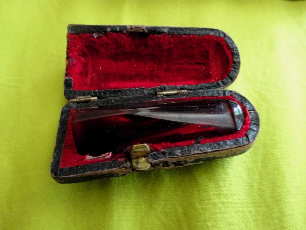Antiek sigaren- of cherootpijpje in een gevoerd opbergetui, Verzenden, Gebruikt, (Water)pijp