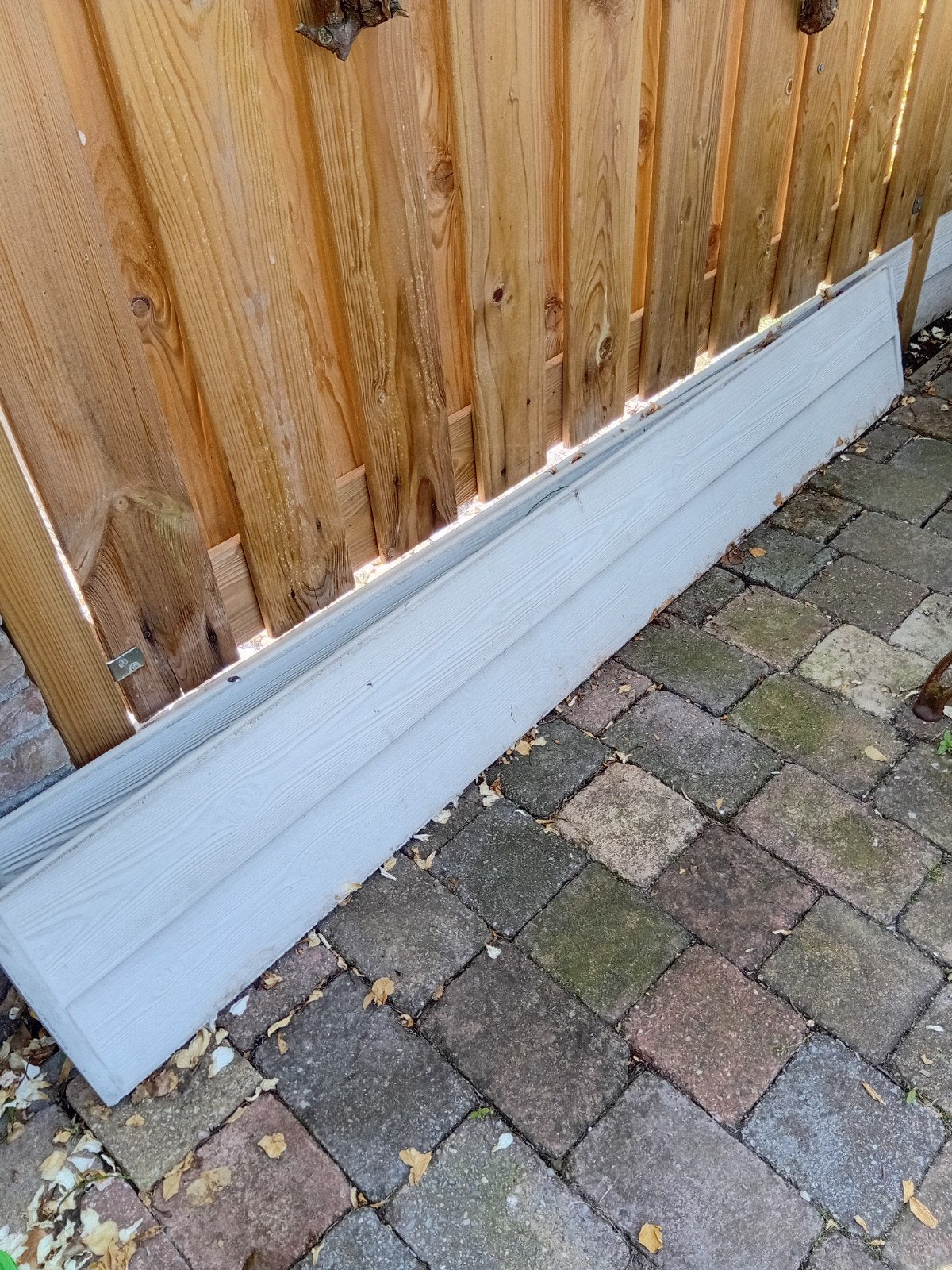 Twee onderplaten voor bv schutting 180 x28, Ophalen of Verzenden