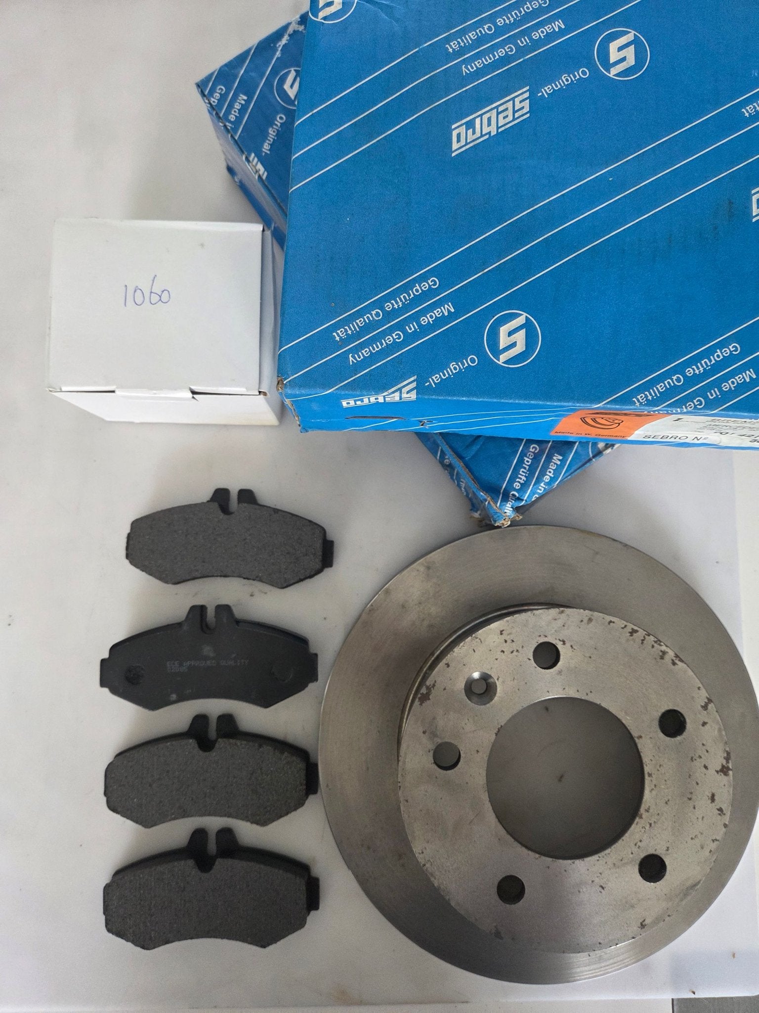 Set Sebro Remschijven met Remblokken Volkswagen LT 1996 tm 2, Sebro, -, Volkswagen, -