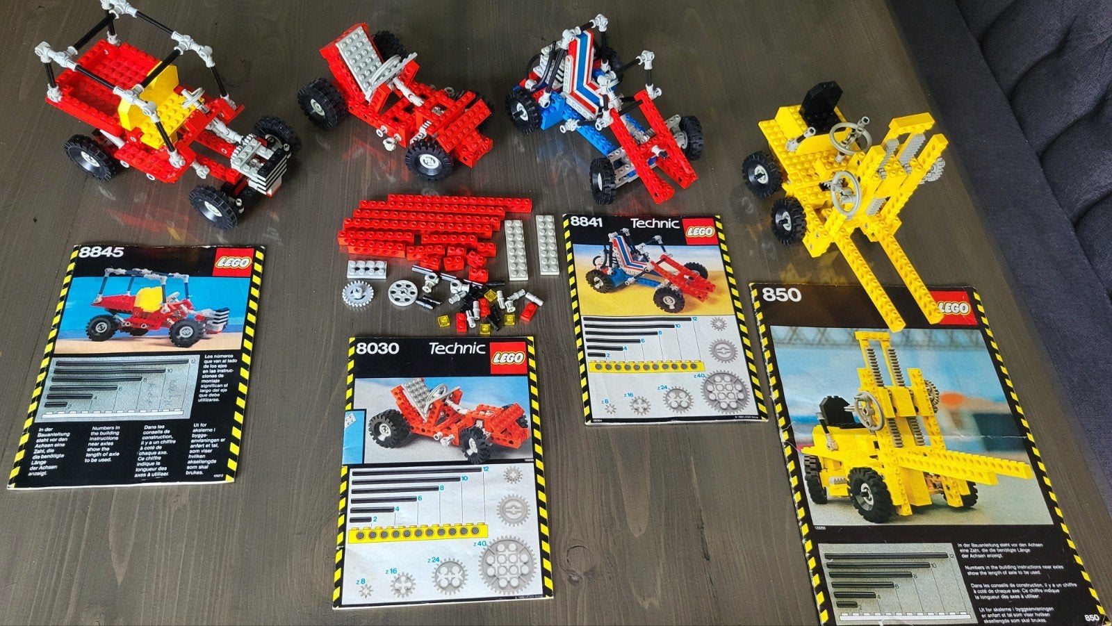 4 Sets Lego Technic compleet en netjes., Kinderen en Baby's, Speelgoed | Duplo en Lego, Gebruikt, Lego, Ophalen of Verzenden, Compleet