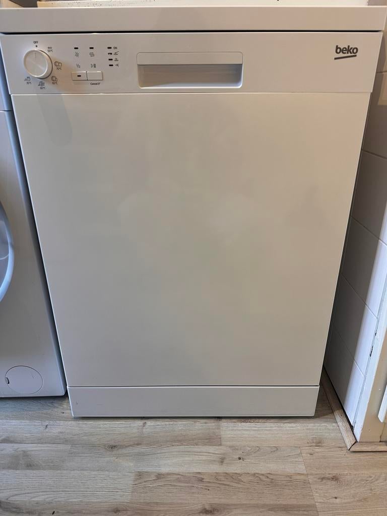 Beko vrijstaande vaatwasser wit 60cm, Witgoed en Apparatuur, Vaatwasmachines, Ophalen, Gebruikt, 60 cm of meer, Vrijstaand