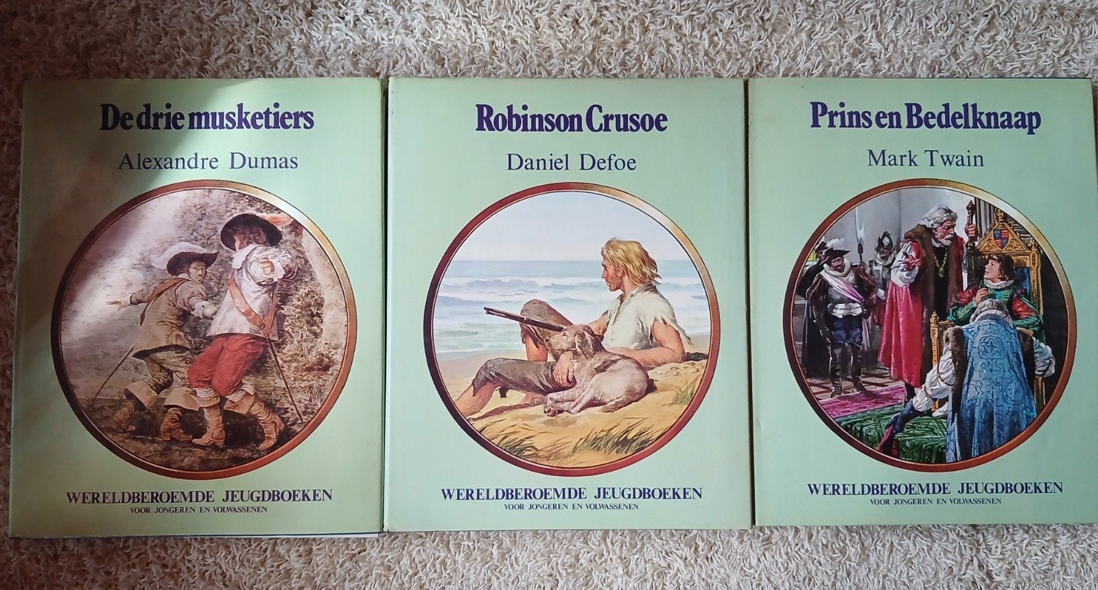 drie prachtig geïllustreerde boeken uit de wereldliteratuur, Ophalen of Verzenden, Gelezen