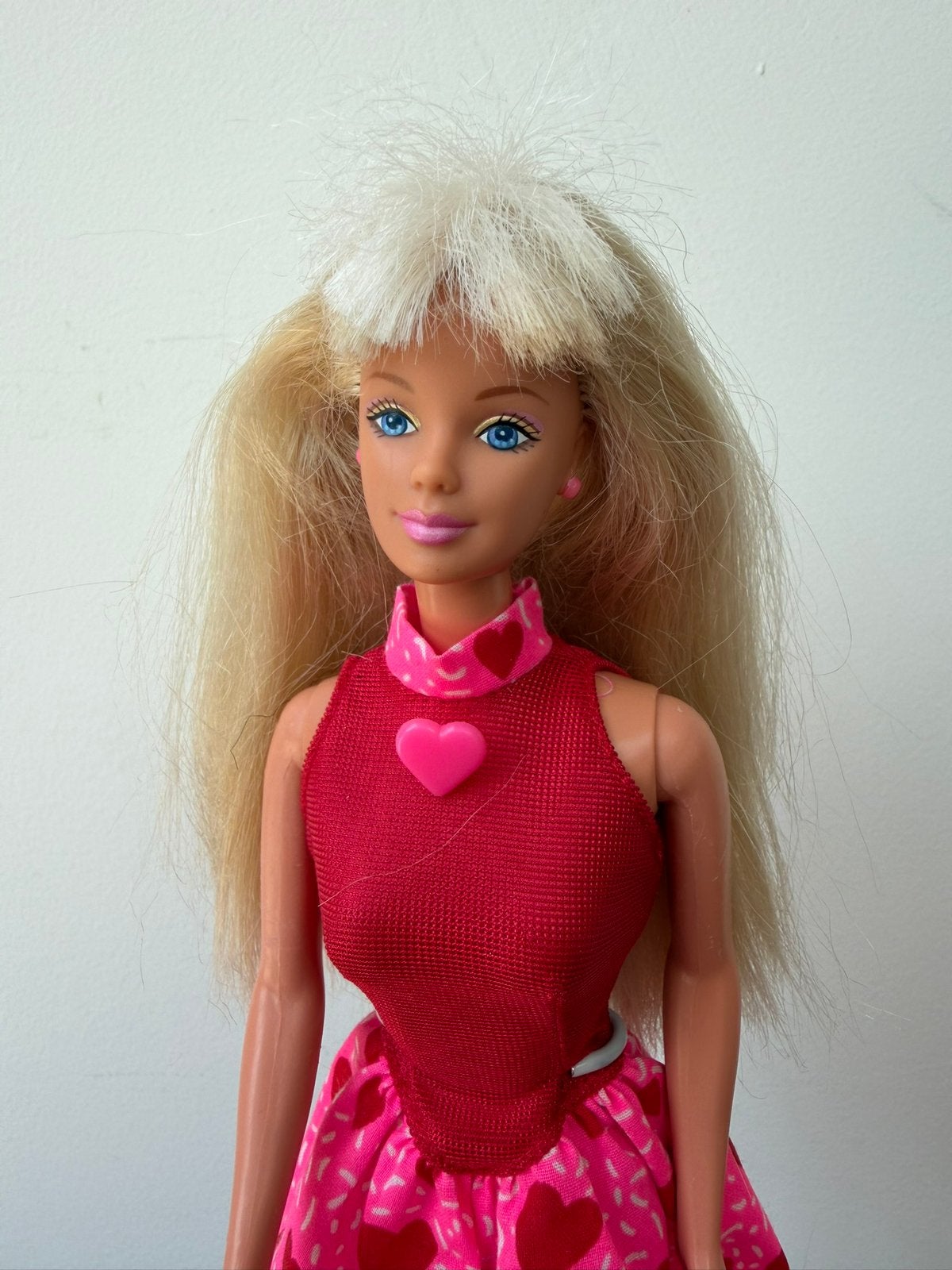 Barbie met Mackie gezicht, Ophalen of Verzenden, Zo goed als nieuw, Pop