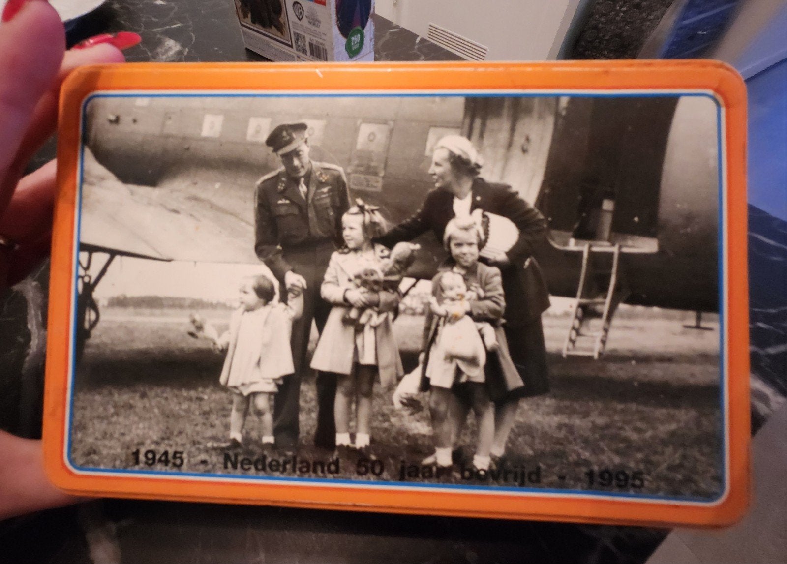 Blikken doos 50 jaar bevrijding Nederland 1945-1995 ophalen, Verzamelen, Ophalen