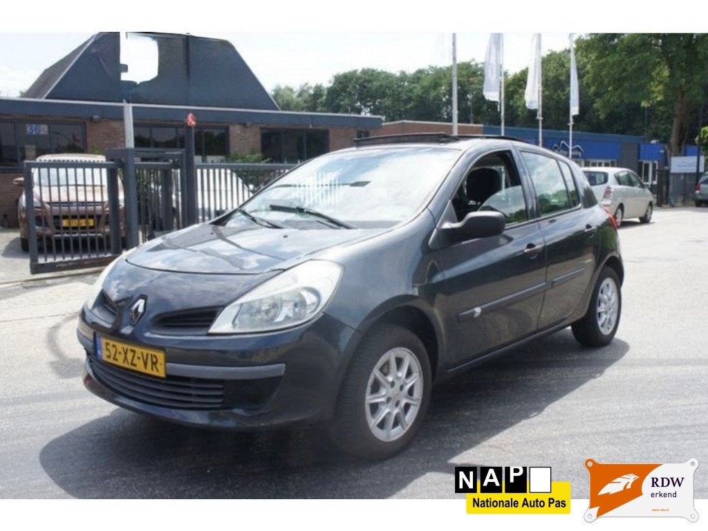Renault Clio 1.2-16V Bns Line / PANORAMA / AIRCO (bj 2007), Auto's, Renault, 535 kg, Gebruikt, 4 cilinders, Origineel Nederlands