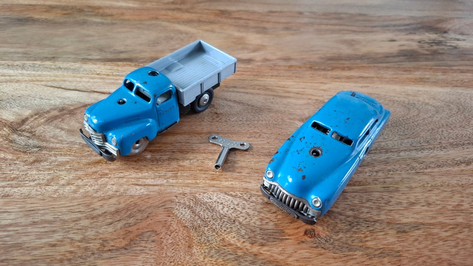 Schuco Varianto Limo 3041 & Lasto 3042 met opwindsleutel, Ophalen of Verzenden, Gebruikt