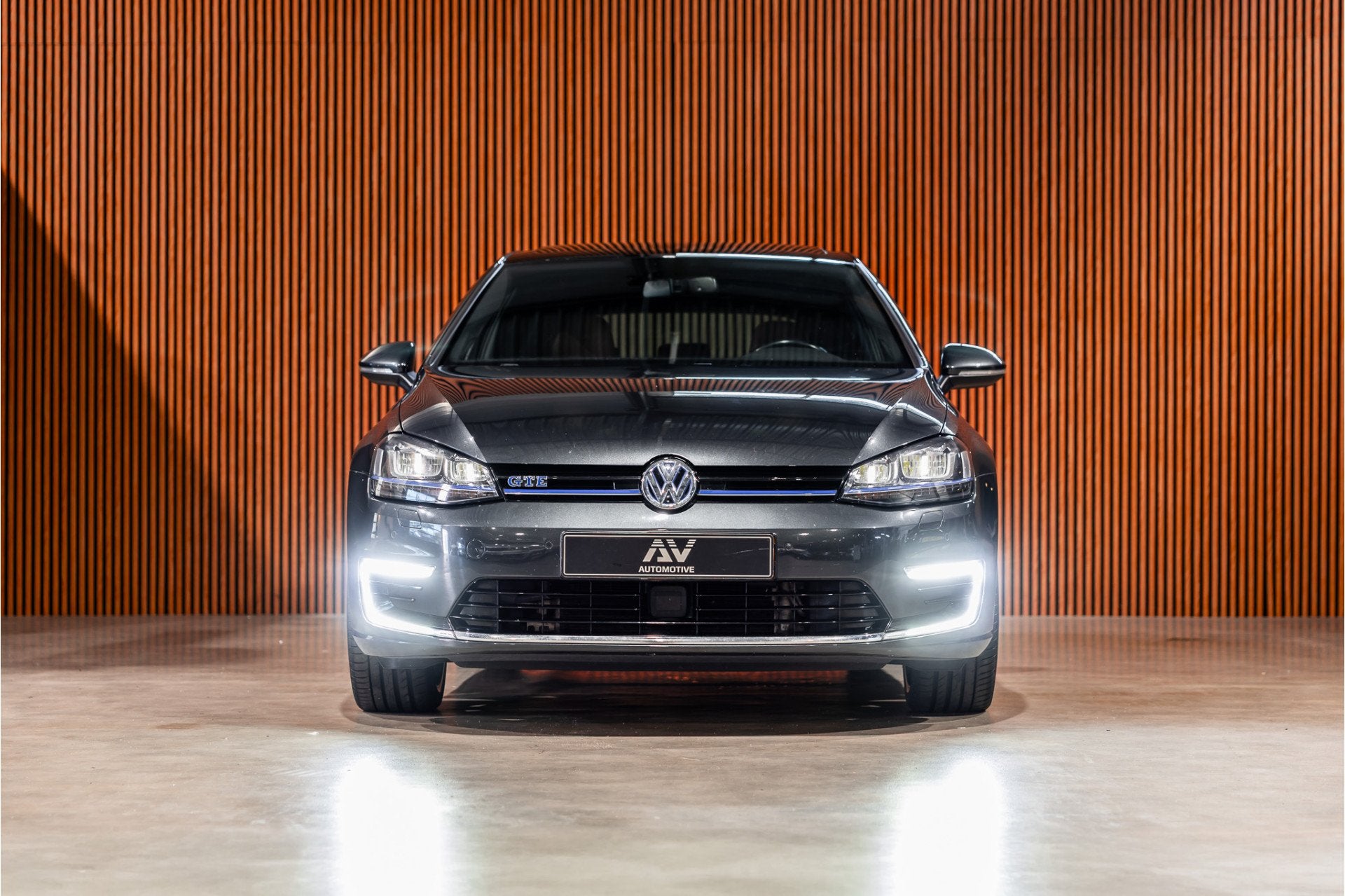 Volkswagen Golf 1.4 TSI GTE | Panorama | ACC | LED Koplampen, Gebruikt, Euro 6, 4 cilinders, Leder