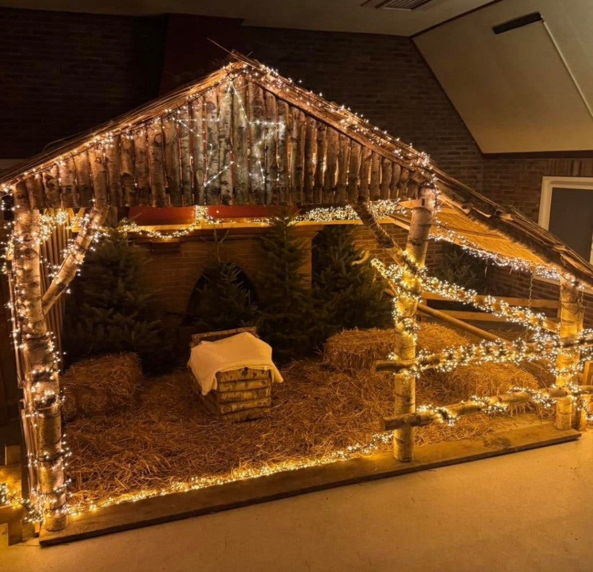 Levende kerststal met verlichting, Diversen, Ophalen, Gebruikt