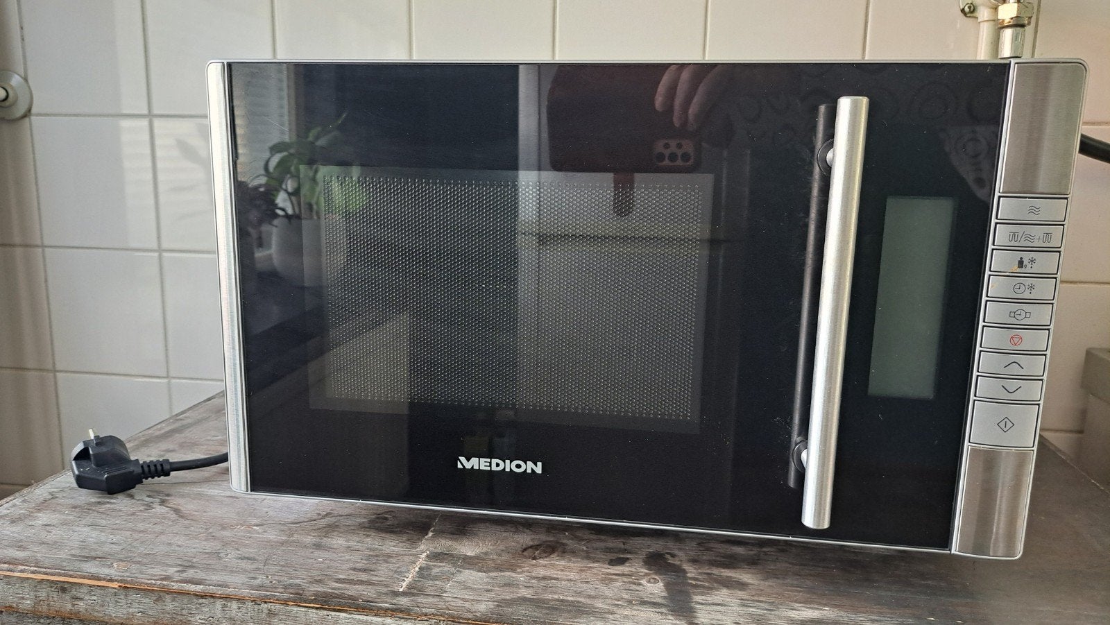 Medion Magnetron met Grill - Zo goed als nieuw, Witgoed en Apparatuur, Ophalen, Grill, Draaiplateau, Magnetron