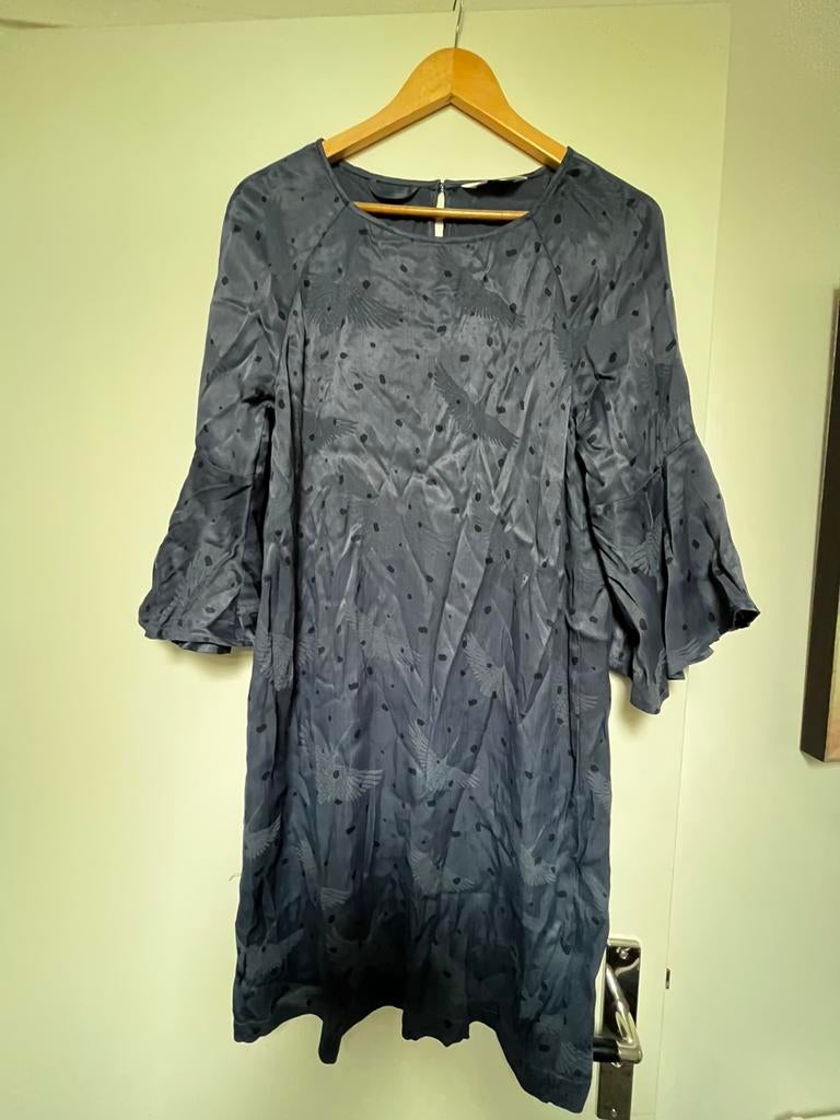 Jurk Yaya maat 36, Blauw, Ophalen of Verzenden, Zo goed als nieuw, Knielengte