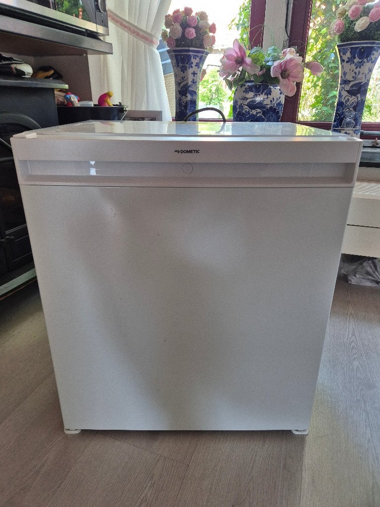 Dometic koelkast klein nieuw, Ophalen, Zonder vriesvak, Minder dan 85 cm, Nieuw