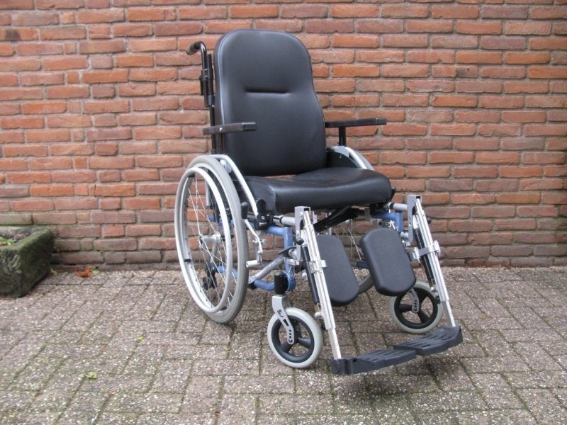Excel aluminium rolstoel 47 cm breed met luxe beensteunen, Ophalen, Inklapbaar, Zo goed als nieuw, Duwrolstoel