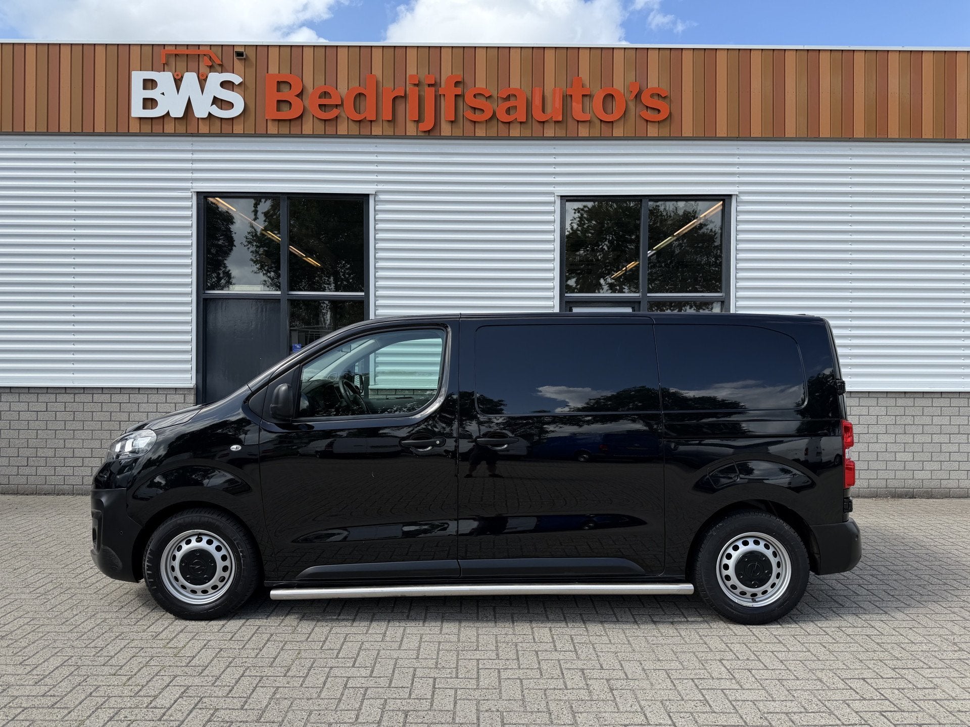 Opel Vivaro 1.5 CDTI L2H1 Edition / vaste prijs rijklaar €, Voorwielaandrijving, 4 cilinders, Met garantie (alle), Leder en Stof