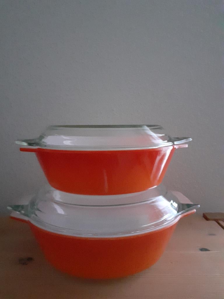 Vintage oranje Pyrex J A J dekschalen *eureka*, Ophalen of Verzenden, Overige stijlen, Glas, Schaal of Schalen