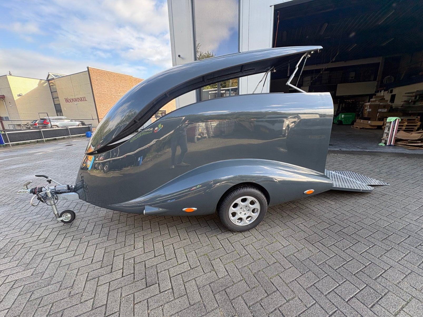 Lorgano Aero S 1500 Gesloten Motoraanhanger 2026, Auto diversen, Ophalen, Zo goed als nieuw