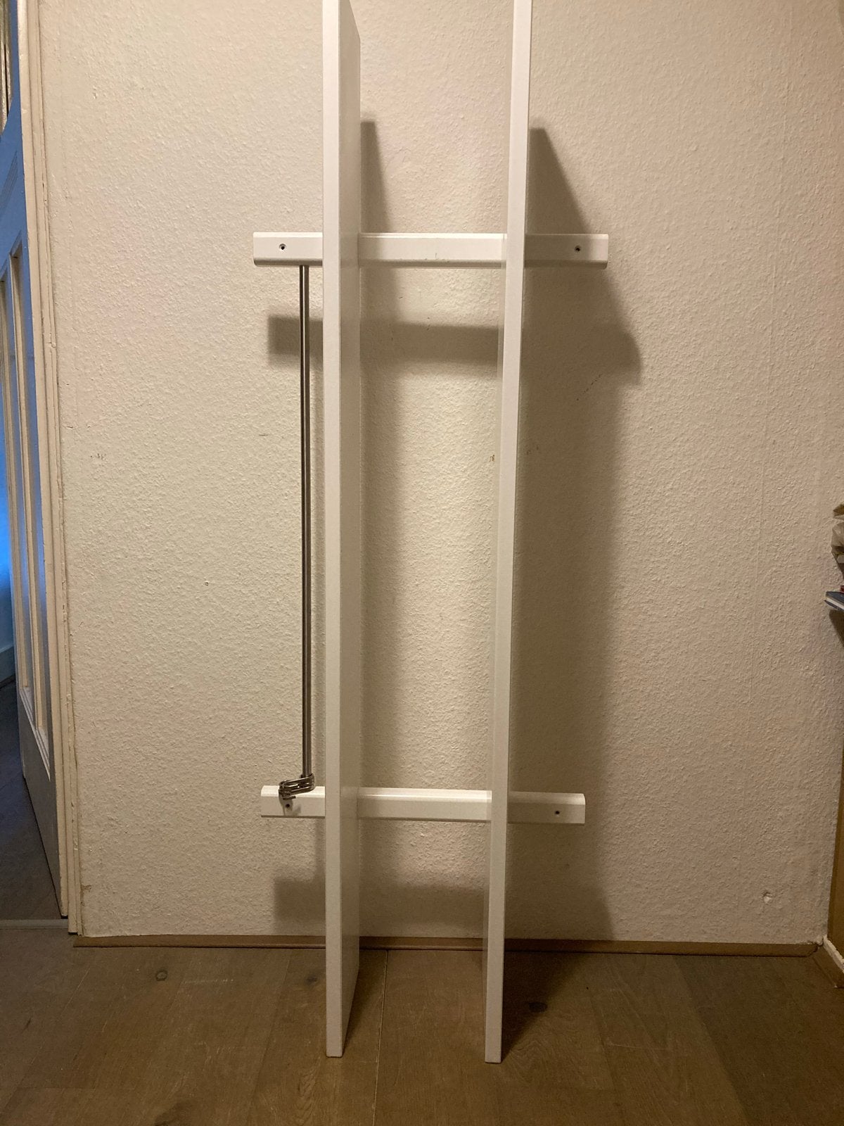 IKEA Varde wandrek met 2 planken en rvs stang, Huis en Inrichting, Woonaccessoires | Wandplanken en Boekenplanken, Ophalen, Gebruikt