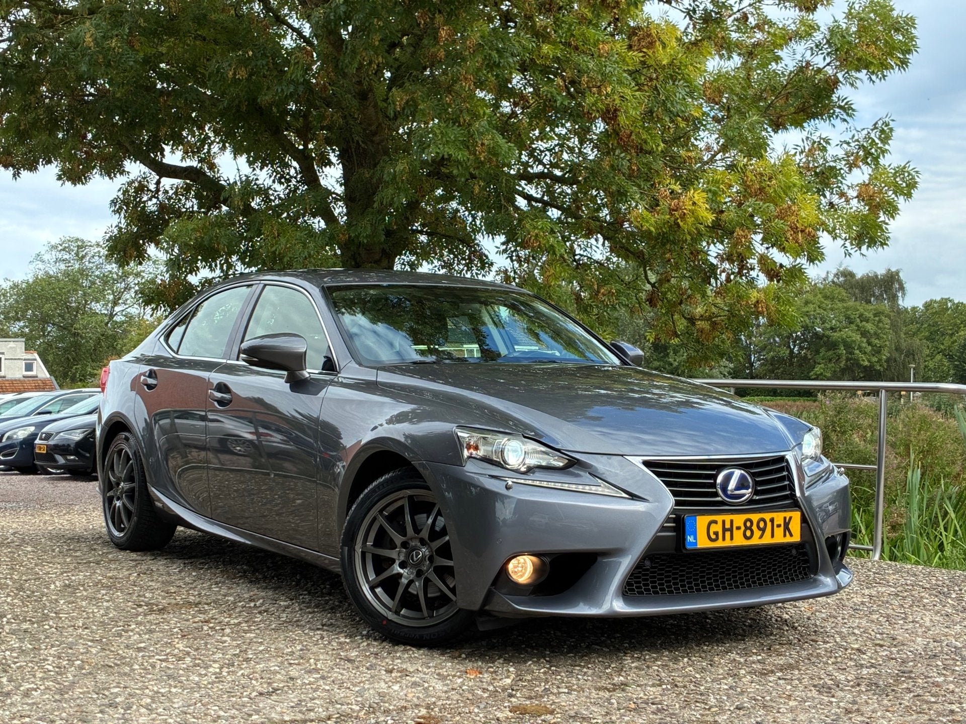 Lexus IS 300h Business Hybride | Xenon + Leder + Navi nu €, Auto's, Automaat, Euro 5, Achterwielaandrijving, Gebruikt