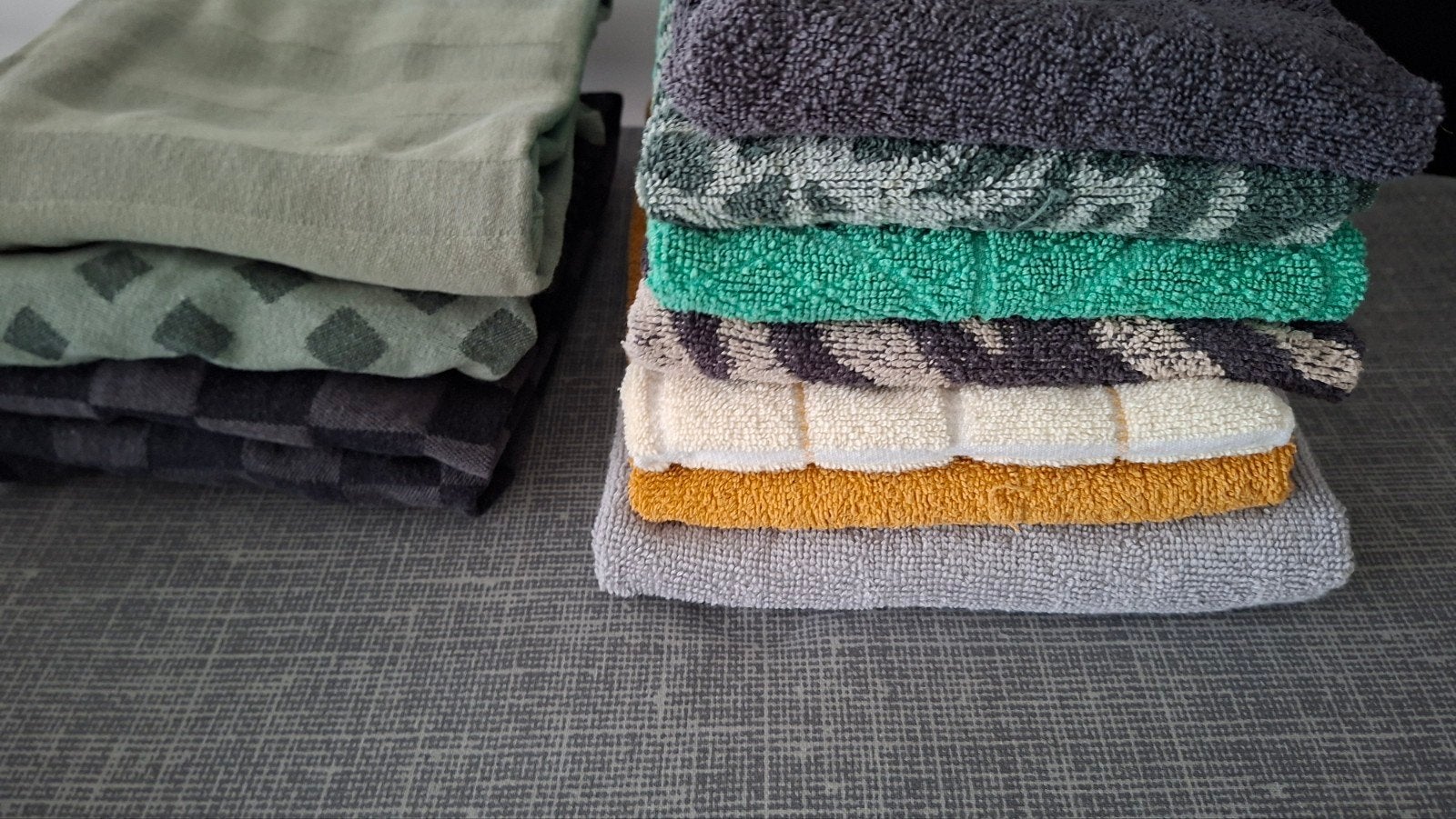 6 handdoeken en 4 theedoeken, Ophalen of Verzenden, Gebruikt, Katoen, Theedoek of Handdoek
