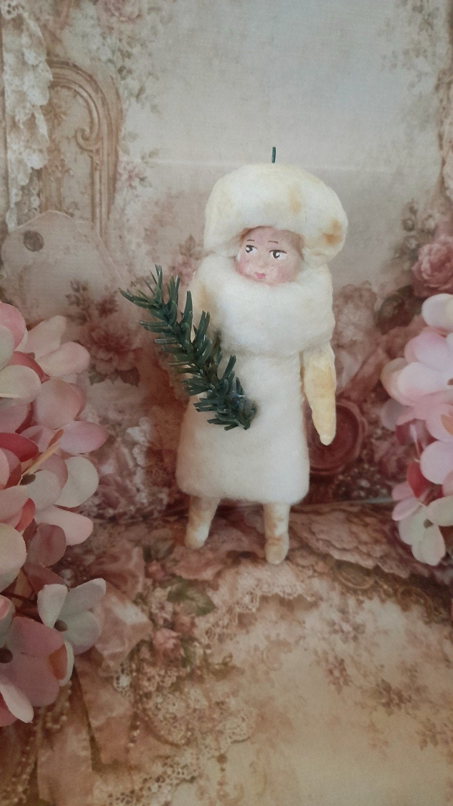 Mooi brocante wattenpopje met kerst takje Feathertree, Ophalen of Verzenden