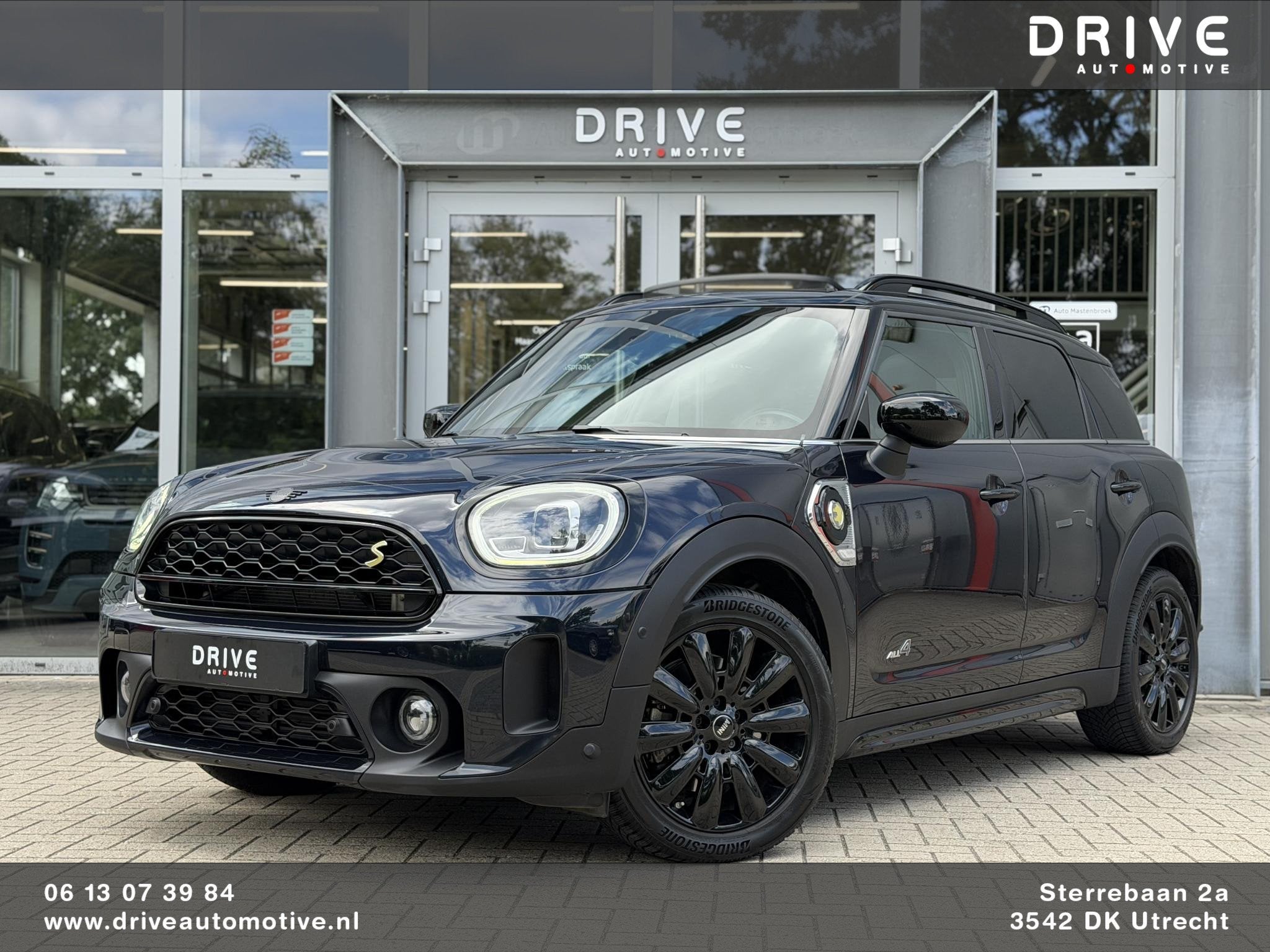 MINI Countryman 1.5 Cooper S E ALL4 |Pano|Leer|Black optic, Auto's, Automaat, Gebruikt, Countryman, Blauw