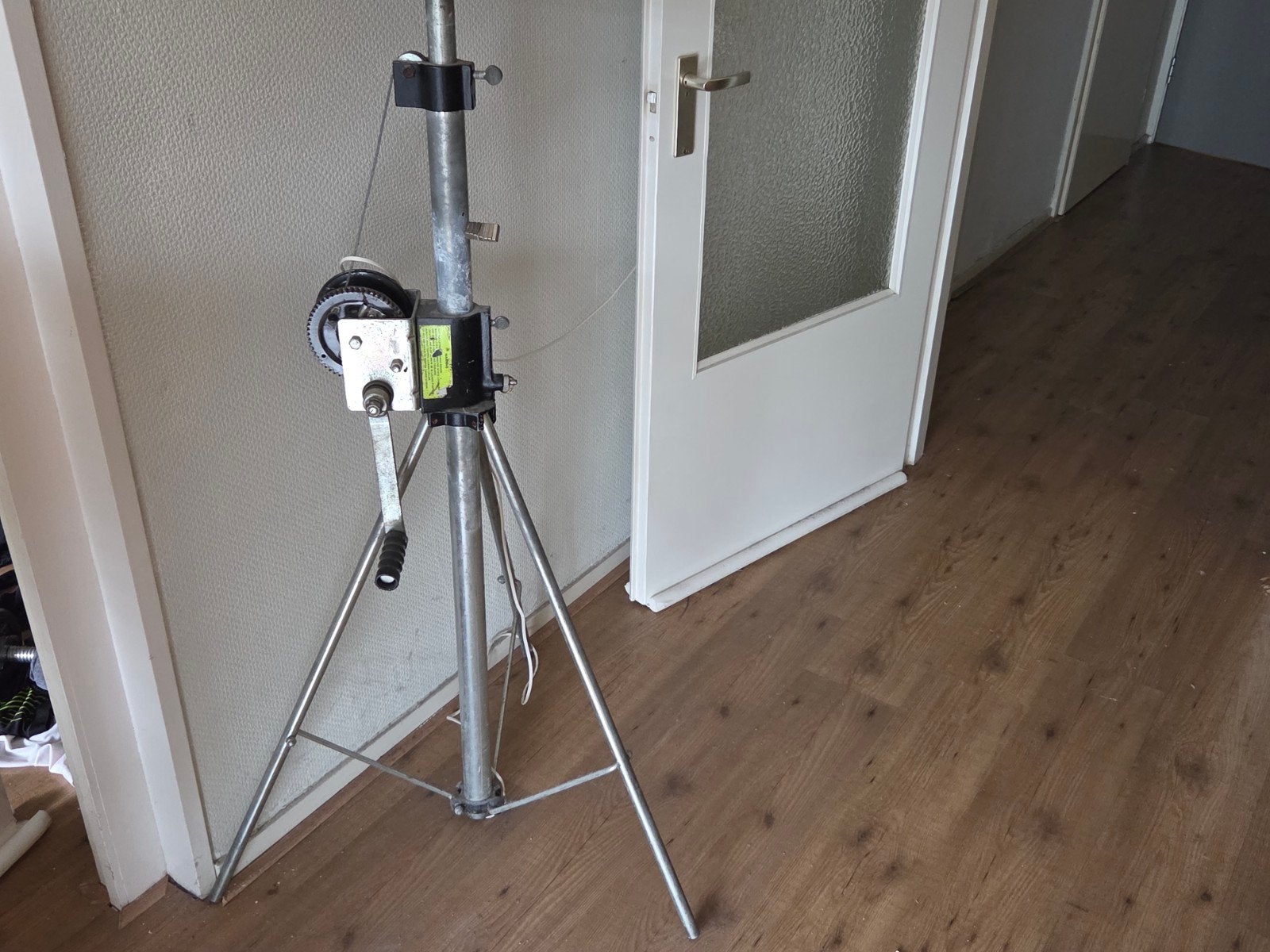 Set van 2 driepoten voor inhangen van licht en geluid, Ophalen of Verzenden