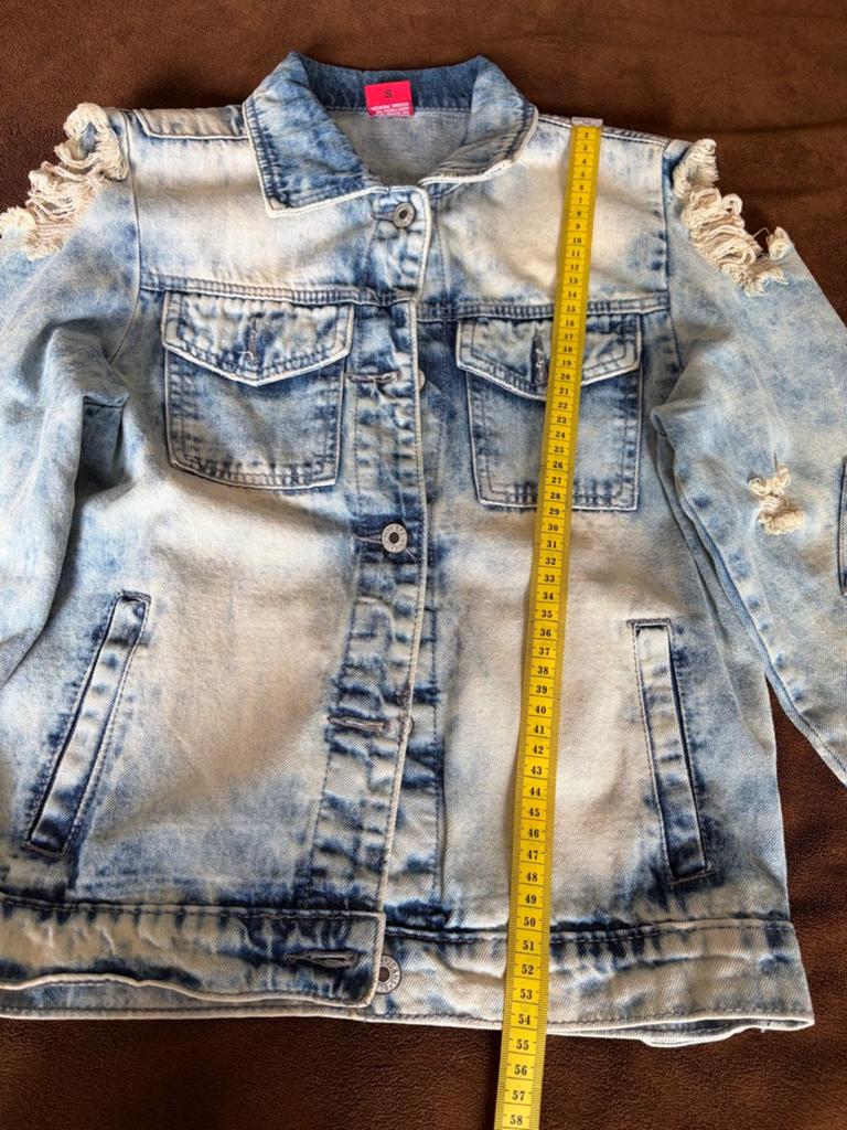 Unieke spijkerjas met pop-art print en distressed details, Kleding | Dames, Ophalen of Verzenden, Gedragen, Maat 36 (S), Blauw