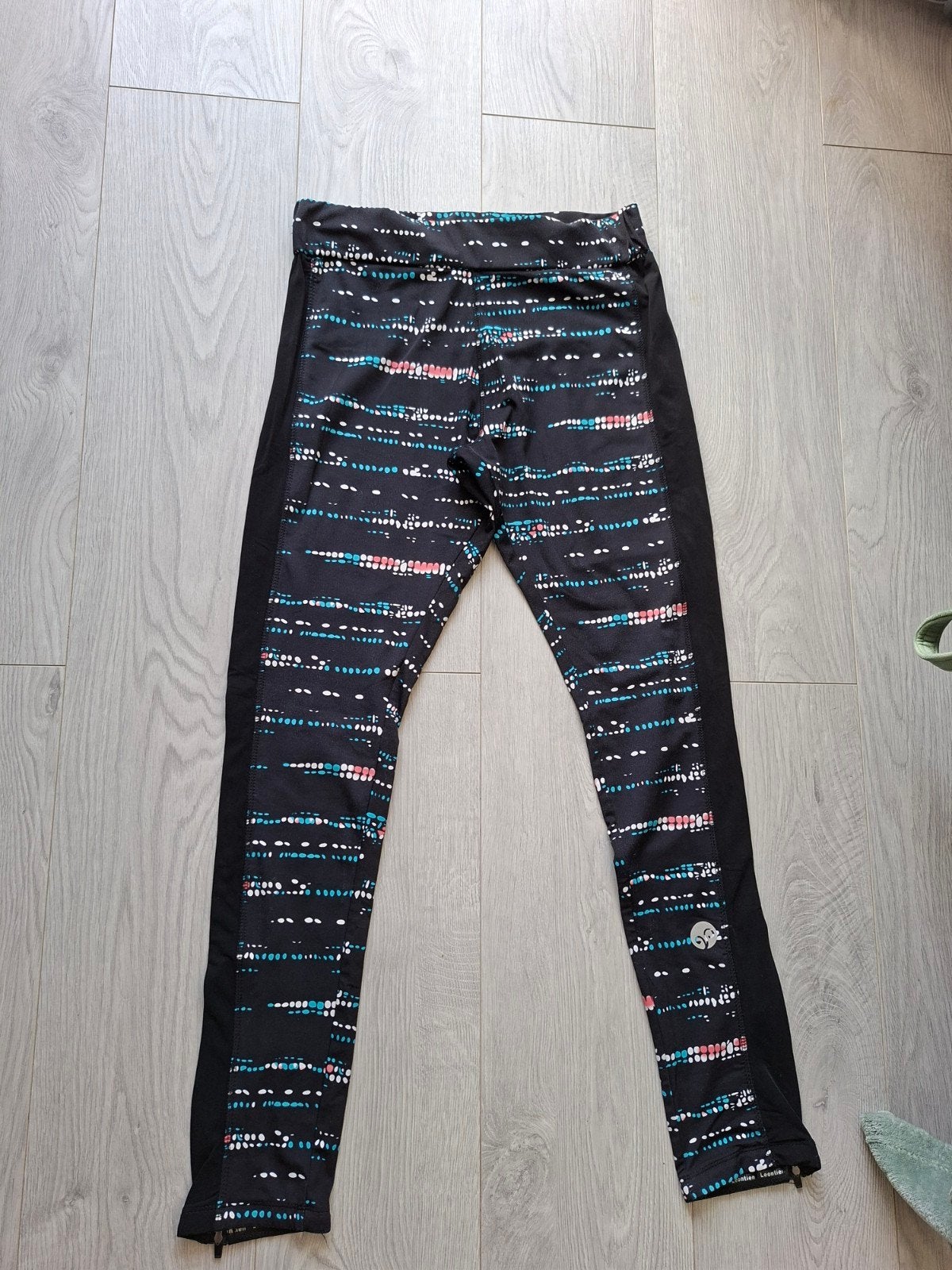 Leontien hardloopbroek - Nieuw, Kleding | Dames, Sportkleding, Nieuw, Hardlopen of Fietsen, Maat 38/40 (M), Zwart, Ophalen of Verzenden
