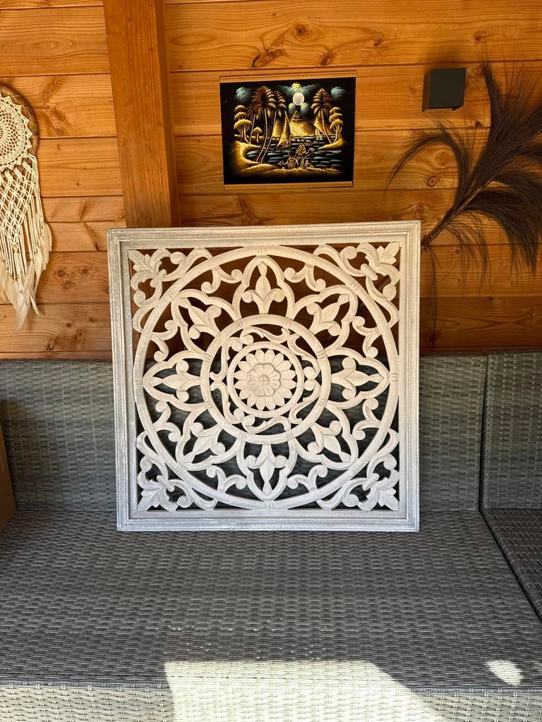 Prachtig wit houten wandpaneel met sierlijk bloemenpatroon, Huis en Inrichting, Woonaccessoires | Wanddecoraties, Ophalen, Boho