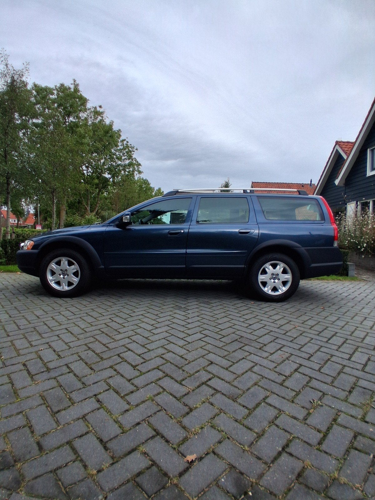Volvo XC70 2.5 T AWD Geartronic 2007 Blauw, Auto's, Automaat, 1800 kg, Blauw, XC70