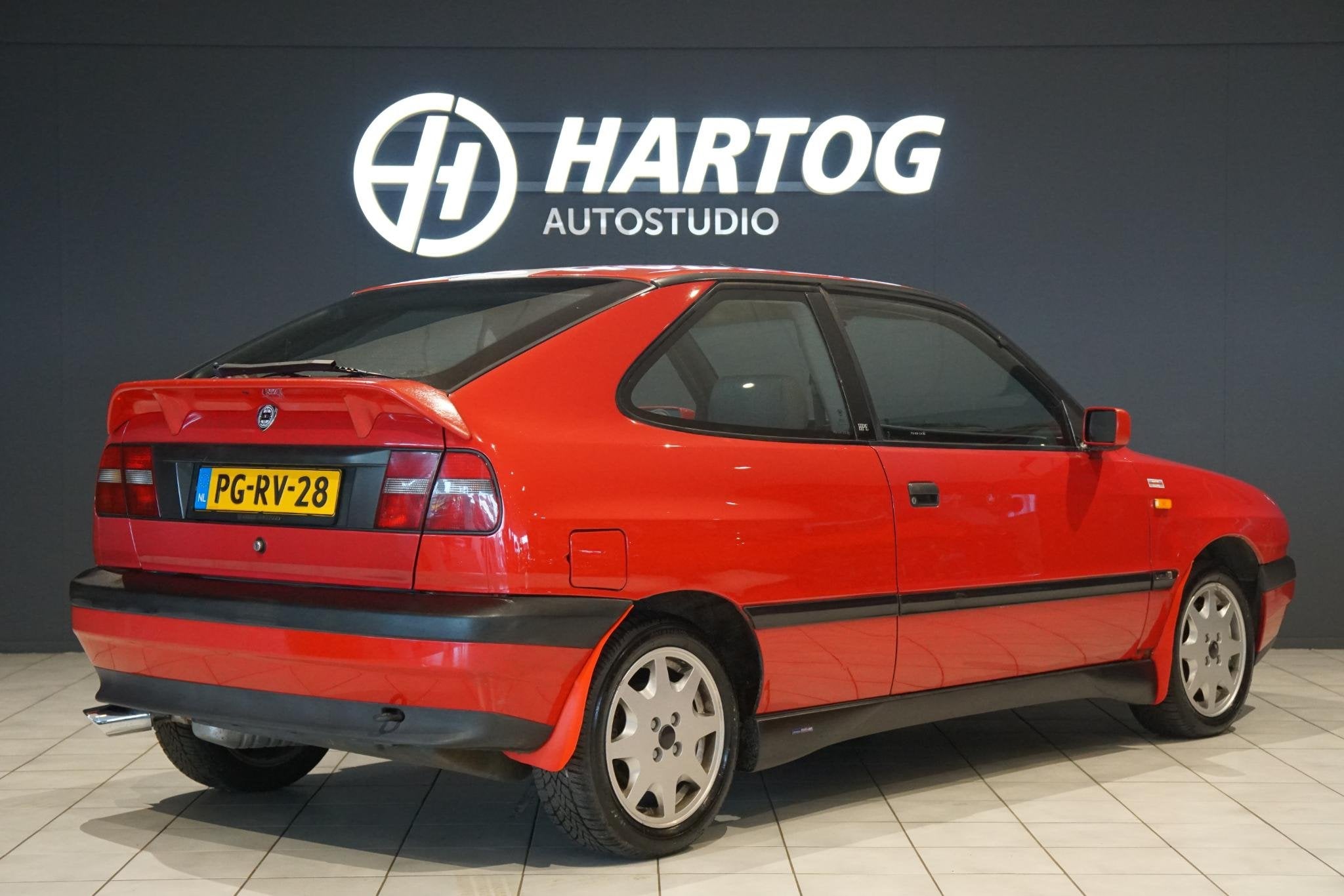 Lancia Delta HPE 2.0-16V 139 PK 3-DEURS ORIGINEEL NEDERLANDS, Auto's, Voorwielaandrijving, Elektrische ramen, Stof, 4 cilinders