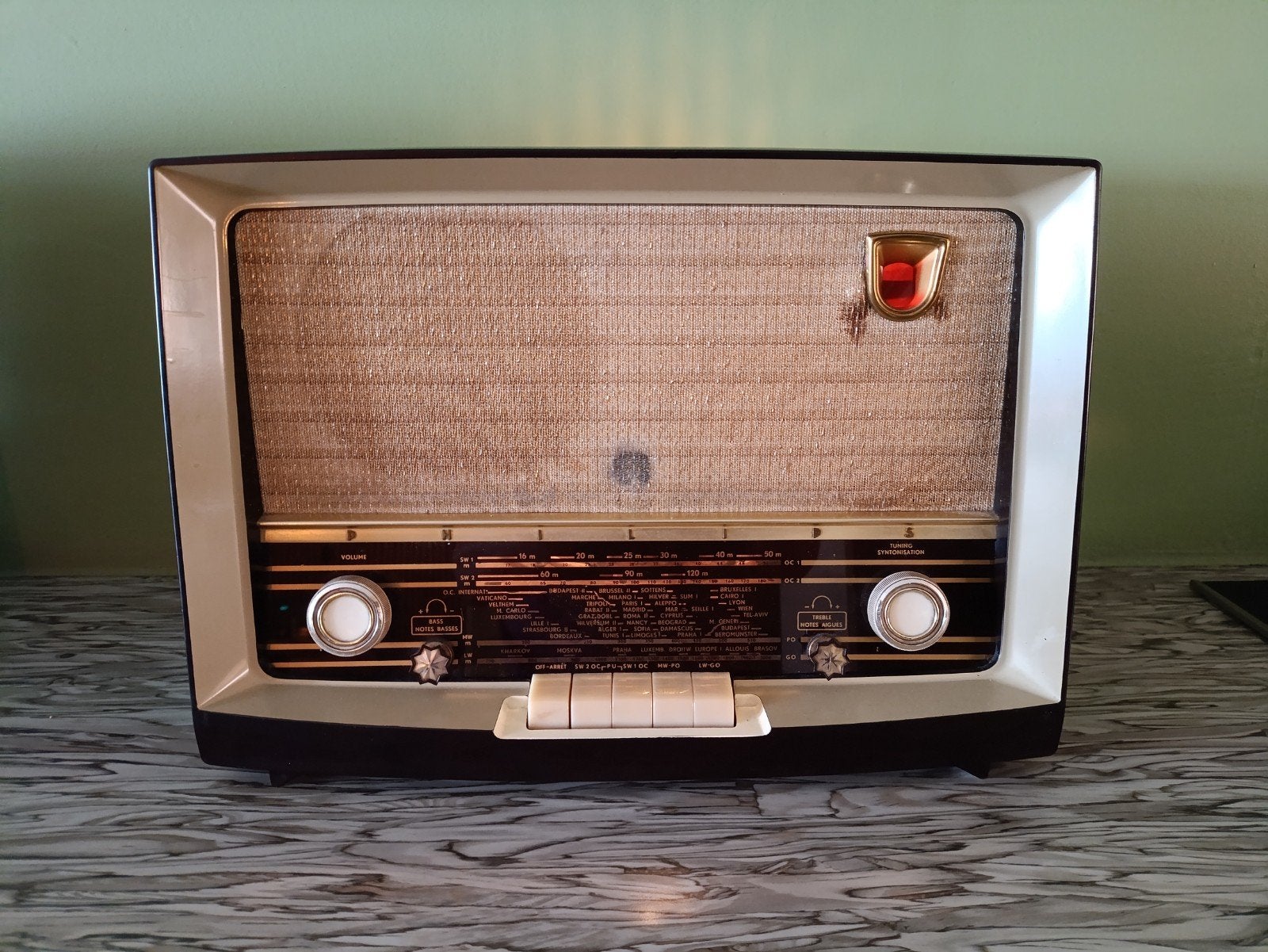 Vintage radio oldtimer voor decoratie, Ophalen