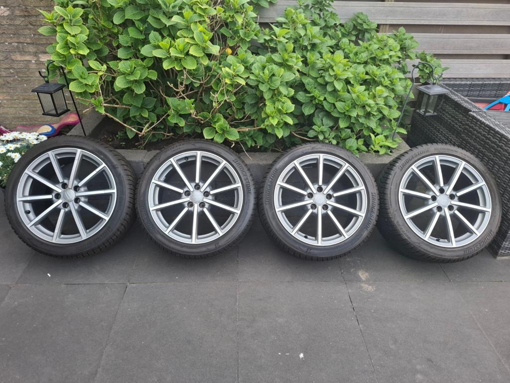 Originele Audi A6 C7 19 Inch Velgen + Winterbanden, Auto-onderdelen, 19 inch, Gebruikt, 255 mm, Banden en Velgen