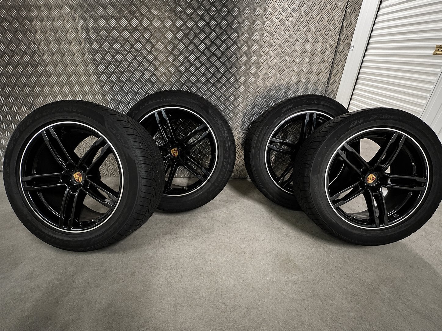 Porsche Macan S 19 inch winterbanden met velgen, 19 inch, Gebruikt, Banden en Velgen, 235 mm