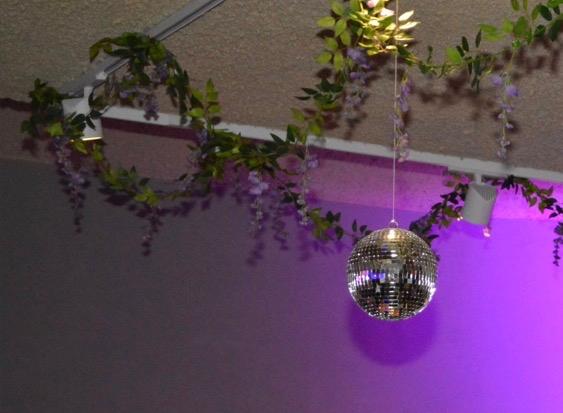 30 slingers Wisteria blauweregen decoratie bruiloft, Binnen, Kunstbloem, Textiel, Ophalen of Verzenden