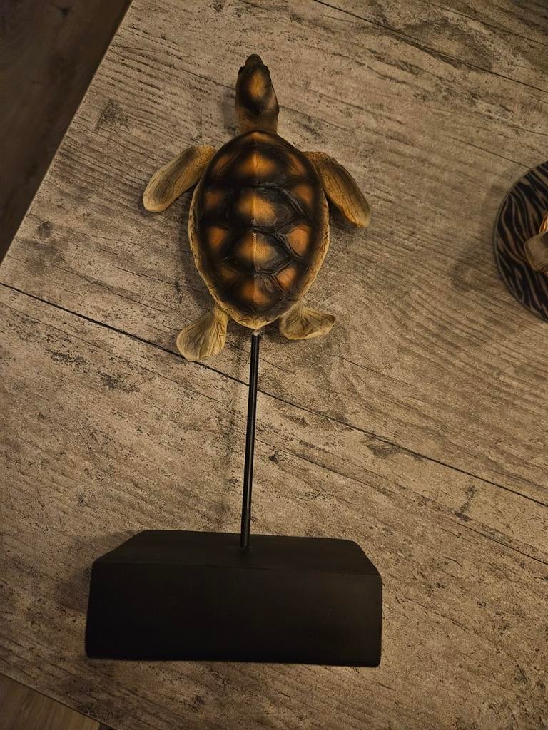 Schildpad ornament op standaard, Huis en Inrichting, Woonaccessoires | Overige, Ophalen of Verzenden, Nieuw