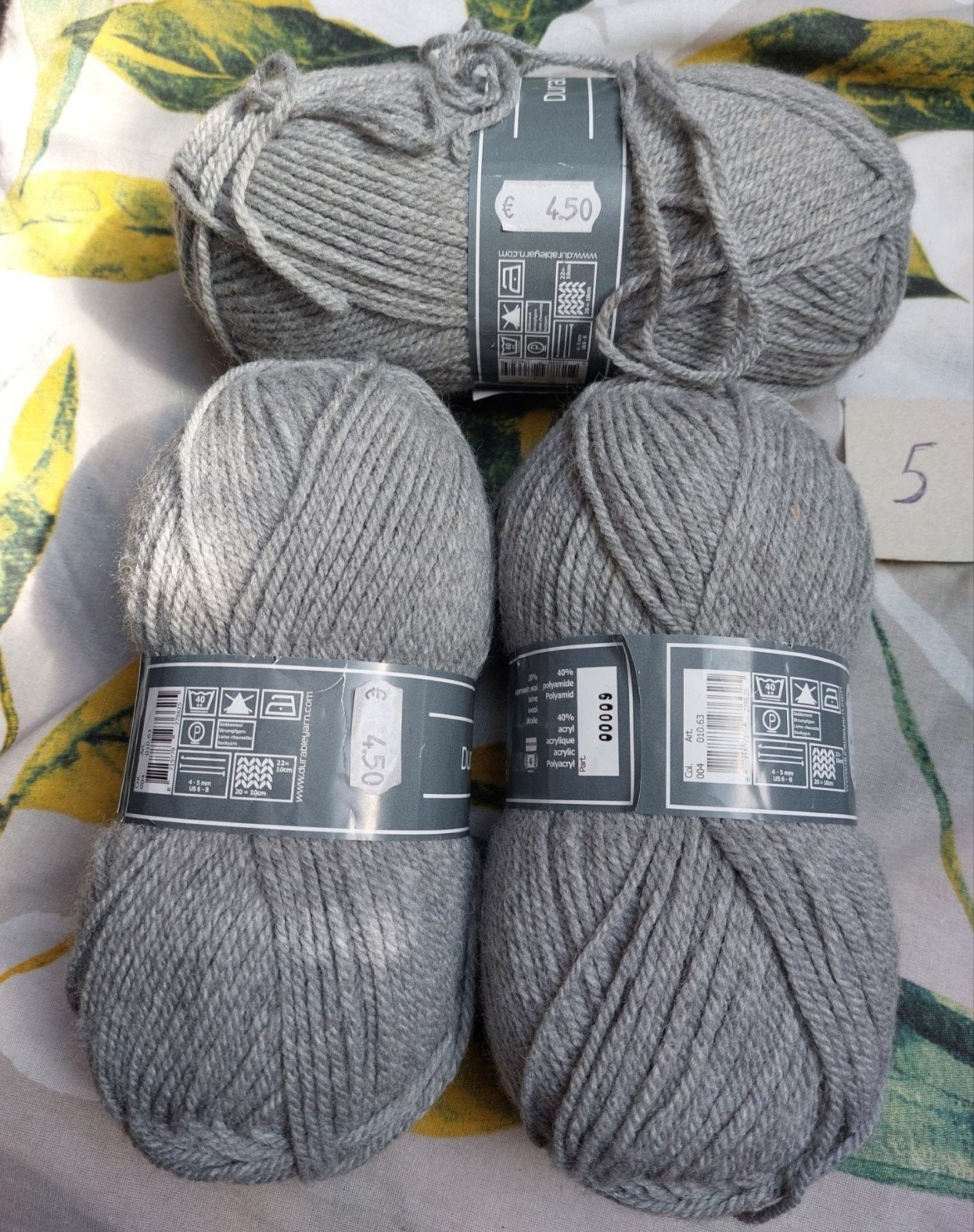 3 bollen sokkenwol grijs (Durable), Hobby en Vrije tijd, Ophalen of Verzenden, Nieuw, Breien of Haken, Wol of Garen