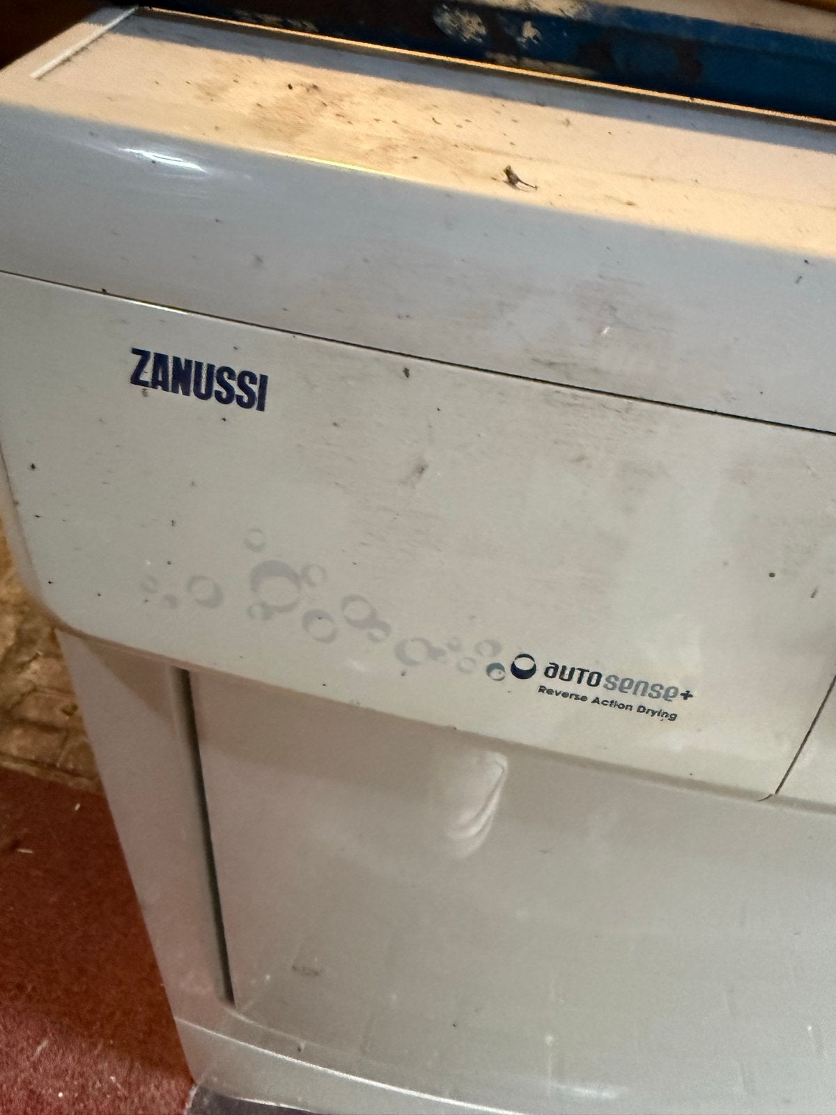 Zanussi Condensdroger met AutoSense+ en Reverse Action Dryin, Ophalen, 6 tot 8 kg, Gebruikt, Voorlader